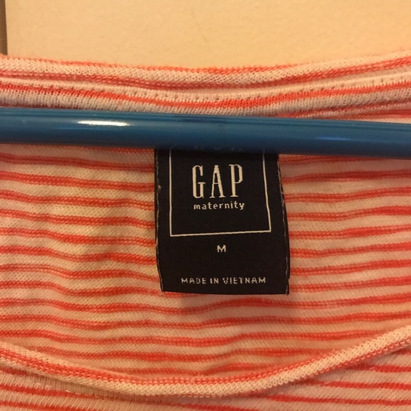Gap maternity tee - Picture 3 of 4